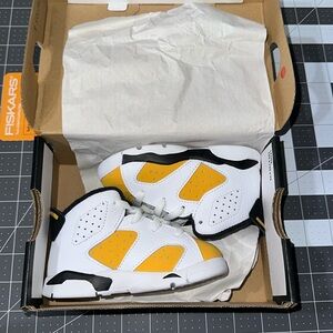 Jordan 6 Retro (TD) Size 6C Toddler
